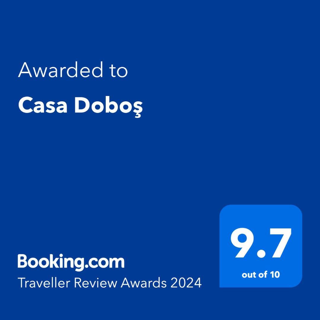 לינה וארוחת בוקר כריסטיאן Casa Dobos מראה חיצוני תמונה